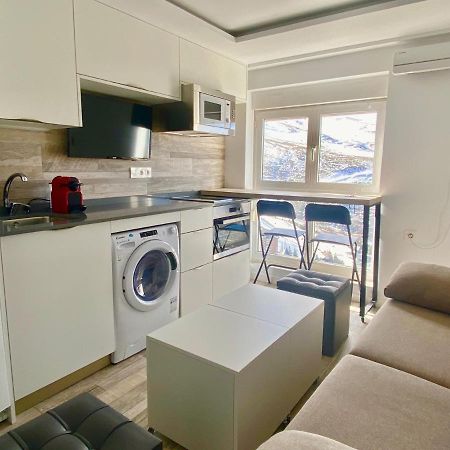 Moderno Estudio En Sierra Nevada โมนาชิล ภายนอก รูปภาพ