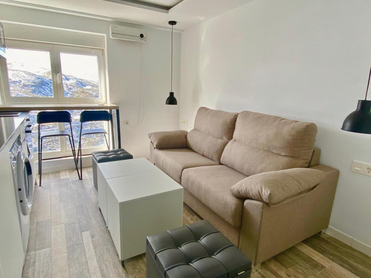 Moderno Estudio En Sierra Nevada โมนาชิล ภายนอก รูปภาพ
